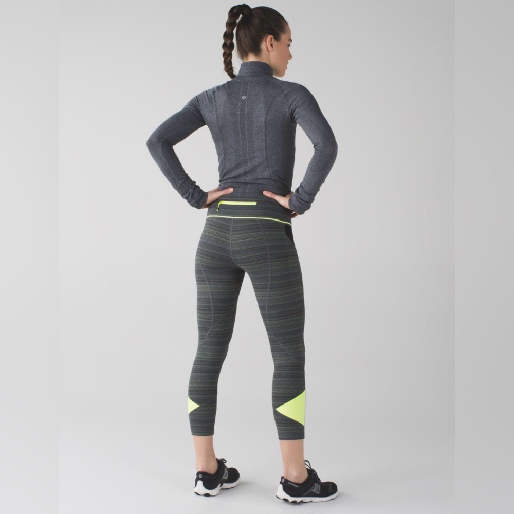 Lululemon Pace Rival Crop in Space Dye Twist Dark Slate Fatigue Green / Ray